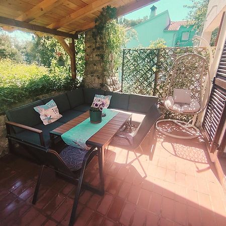 Apartman Hric -50M Od Plaze- Mali Lošinj Zewnętrze zdjęcie